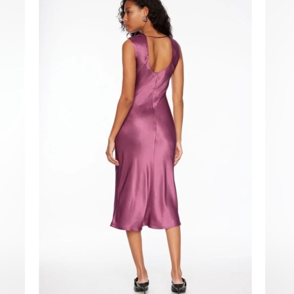 Dynamite Plum Satin Midi Dress - Picture 2 of 6
